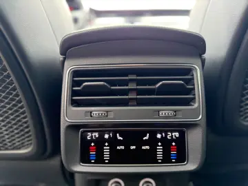 AUDI Q7 50 TDI quattro S line PANO LUFT HeadUp 7Sitze