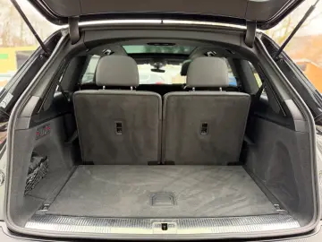 AUDI Q7 50 TDI quattro S line PANO LUFT HeadUp 7Sitze