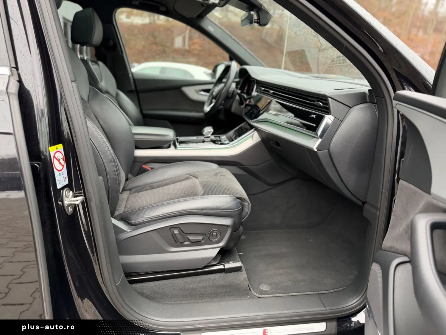 AUDI Q7 50 TDI quattro S line PANO LUFT HeadUp 7Sitze