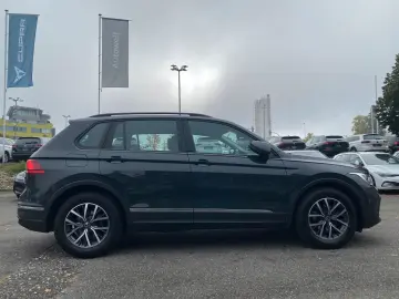 VW Tiguan 2.0 TDI DSG faruri  LED
