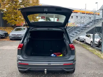 VW Tiguan 2.0 TDI DSG faruri  LED