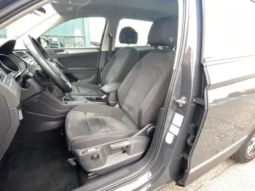 VW Tiguan 2.0 TDI DSG faruri  LED