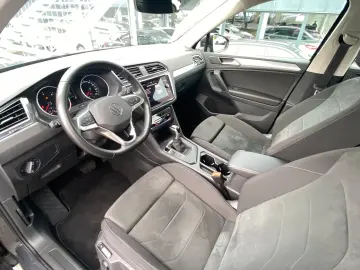 VW Tiguan 2.0 TDI DSG faruri  LED