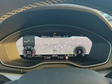 AUDI Q5 Advanced 40 TDI quattro S line Navi LED Alu H