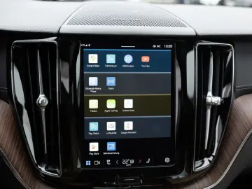 VOLVO XC60 B5 Ultimate Bright AWD