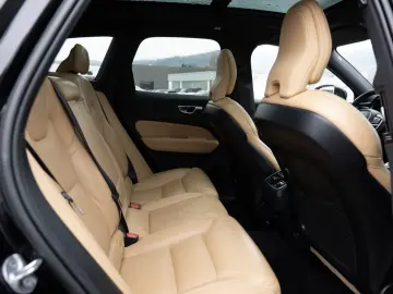 VOLVO XC60 B5 Ultimate Bright AWD