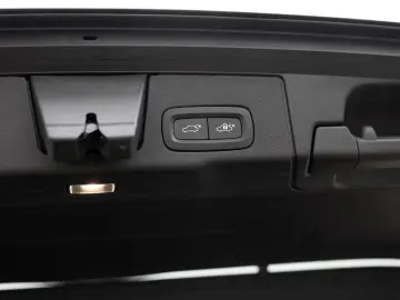 VOLVO XC60 B5 Ultimate Bright AWD