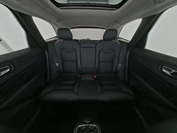 VOLVO XC60 Ultimate Dark Bowers & Wilkins Head-up Pano