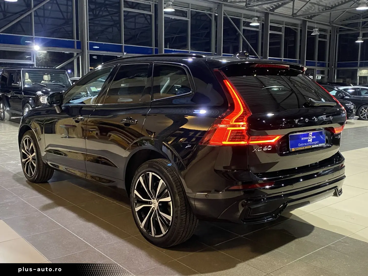 VOLVO XC60 Ultimate Dark AWD B&W 360Cam LED SHZ Pano