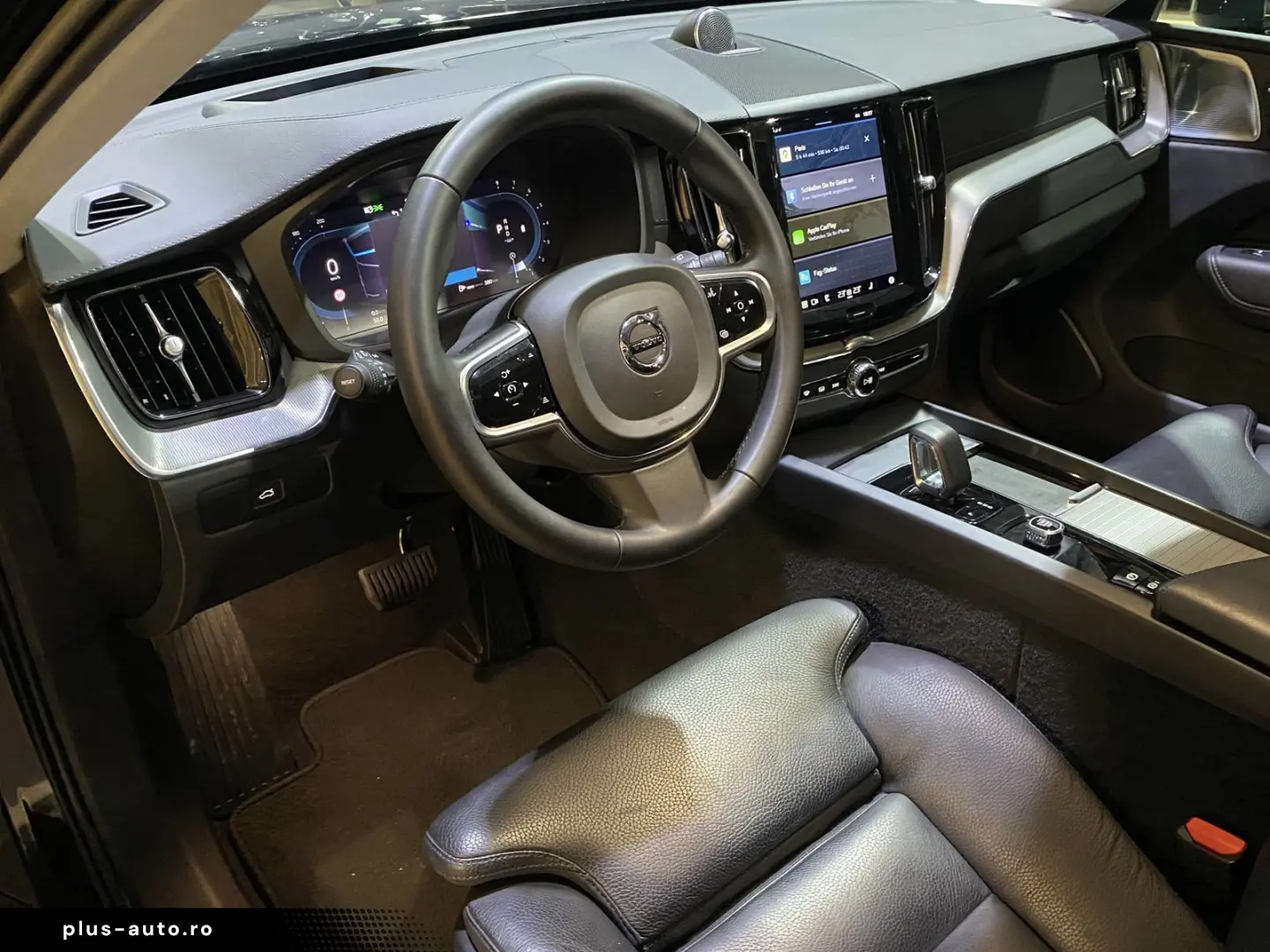 VOLVO XC60 Ultimate Dark AWD B&W 360Cam LED SHZ Pano