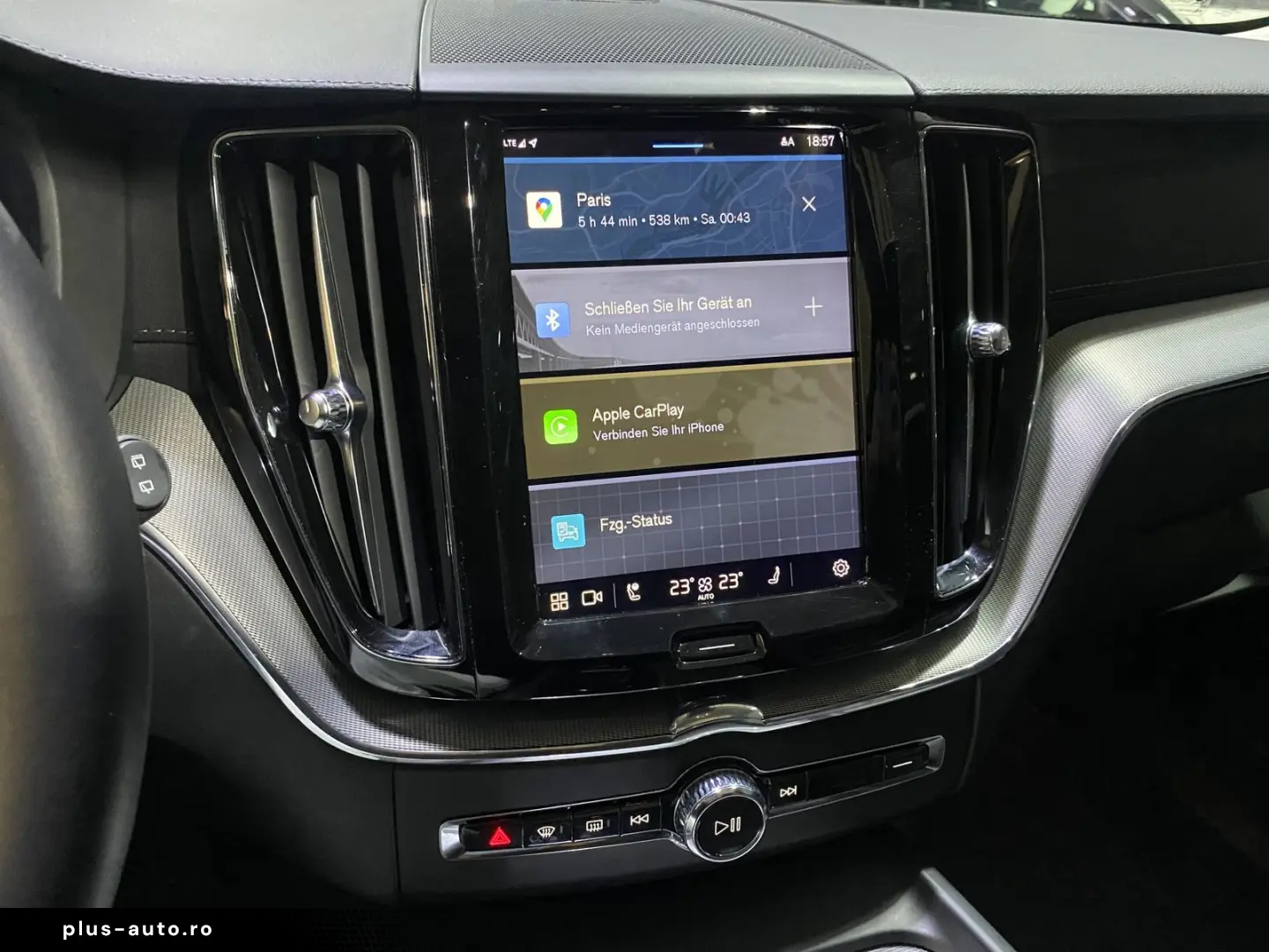 VOLVO XC60 Ultimate Dark AWD B&W 360Cam LED SHZ Pano