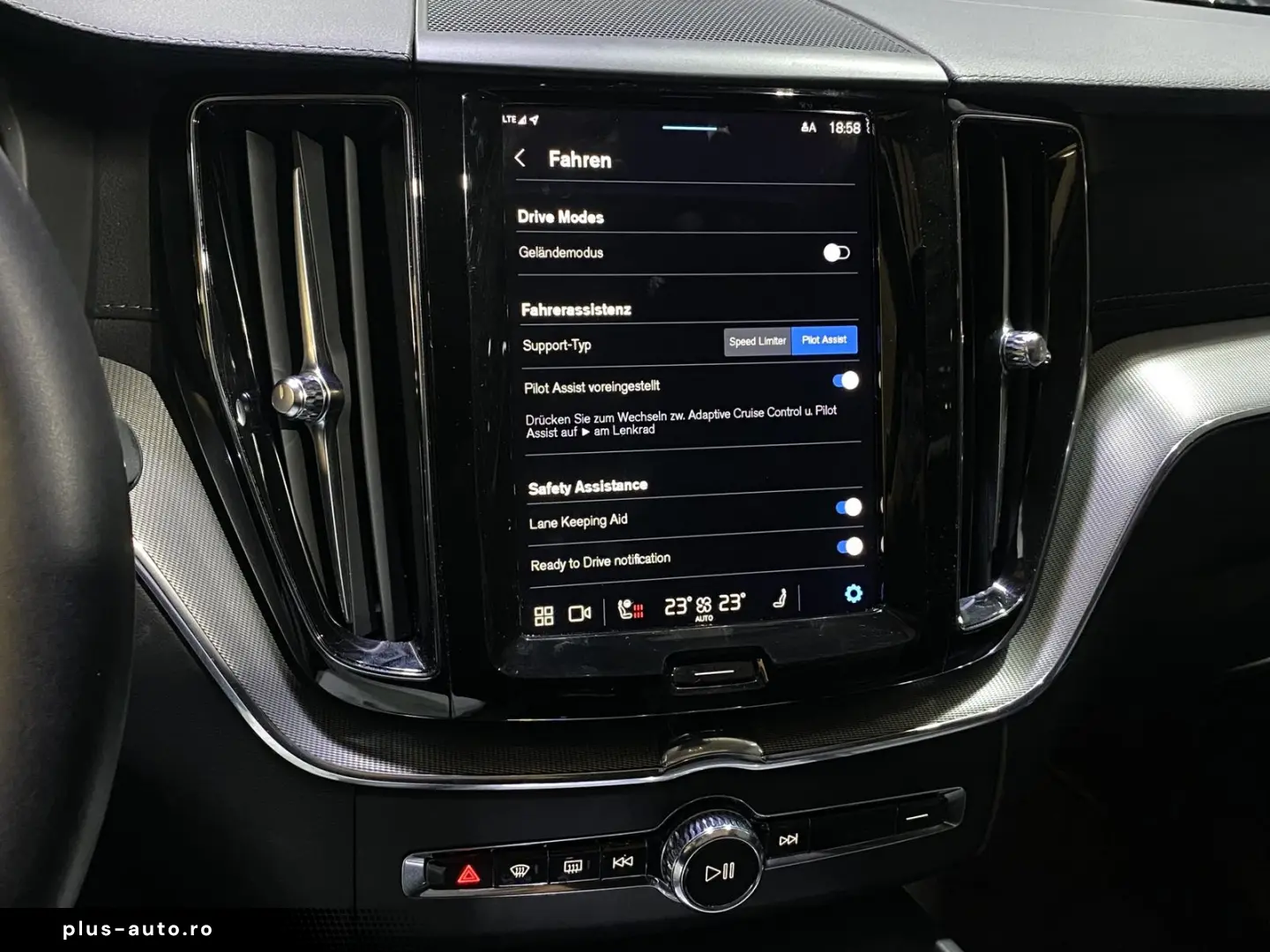 VOLVO XC60 Ultimate Dark AWD B&W 360Cam LED SHZ Pano