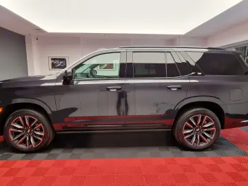 Cadillac Escalade Sport Platinum Short Version 6.2 V8 426hp