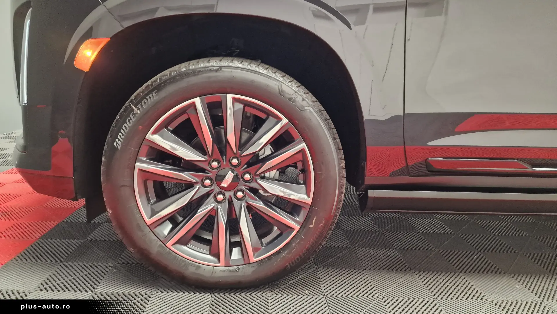 Cadillac Escalade Sport Platinum Short Version 6.2 V8 426hp