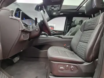 Cadillac Escalade Sport Platinum Short Version 6.2 V8 426hp