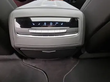 Cadillac Escalade Sport Platinum Short Version 6.2 V8 426hp