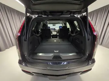 Cadillac Escalade Sport Platinum Short Version 6.2 V8 426hp