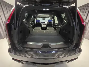 Cadillac Escalade Sport Platinum Short Version 6.2 V8 426hp