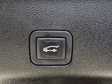 Cadillac Escalade Sport Platinum Short Version 6.2 V8 426hp