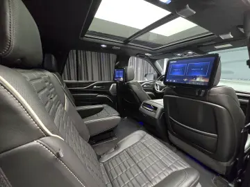 Cadillac Escalade Sport Platinum Short Version 6.2 V8 426hp