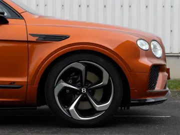 BENTLEY Bentayga S 4WD MASSAGE.MATRIX.ACC.AHK NEUZUSTAND