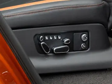 BENTLEY Bentayga S 4WD MASSAGE.MATRIX.ACC.AHK NEUZUSTAND