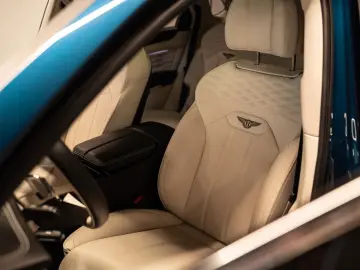 BENTLEY Bentayga 4.0 V8 Azure 4WD Autom.