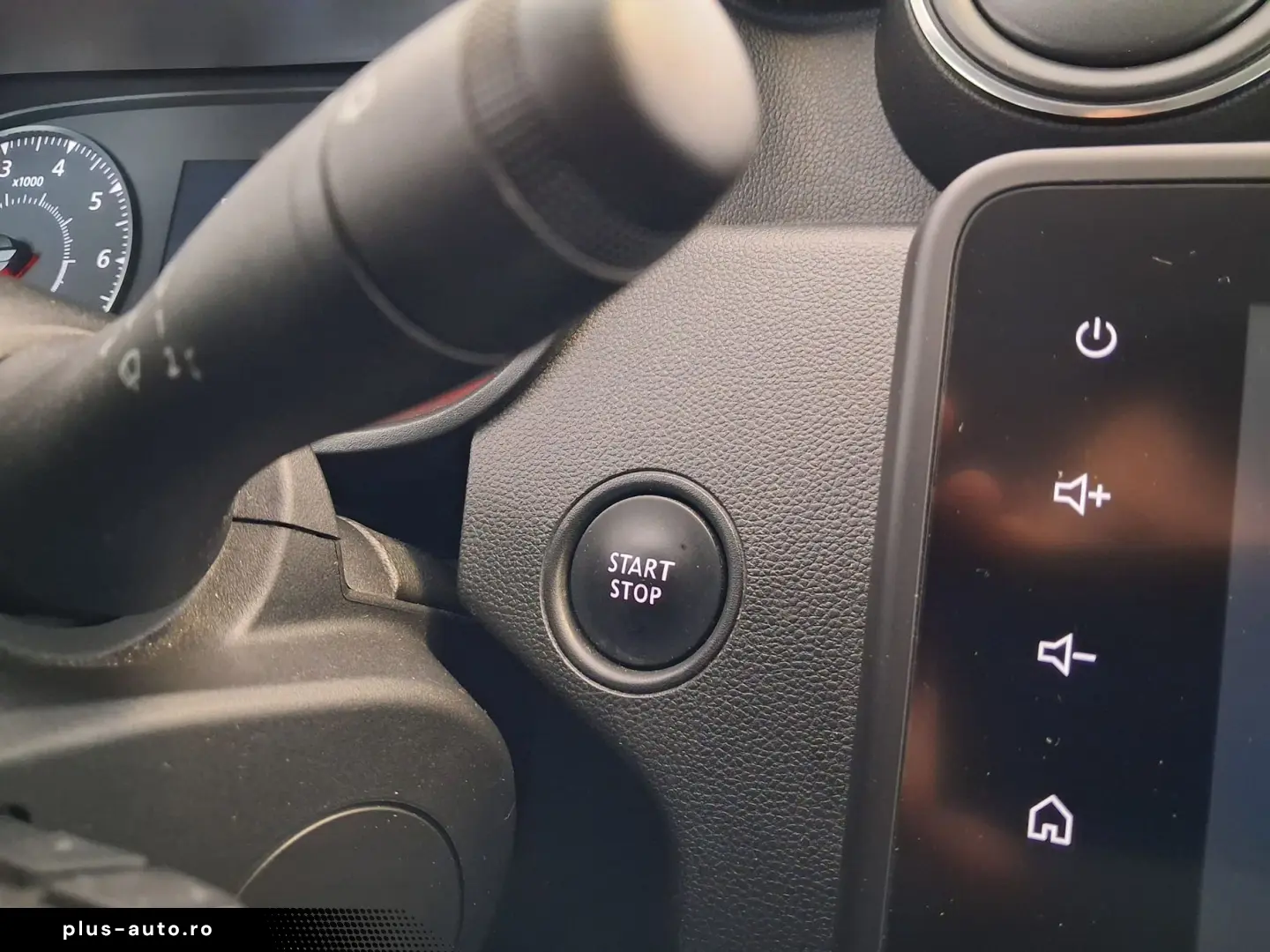 Dacia Duster 1.3 TCe 150 cp 4x4 Full