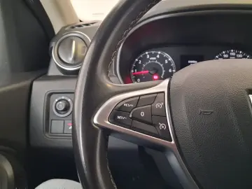 Dacia Duster 1.3 TCe 150 cp 4x4 Full