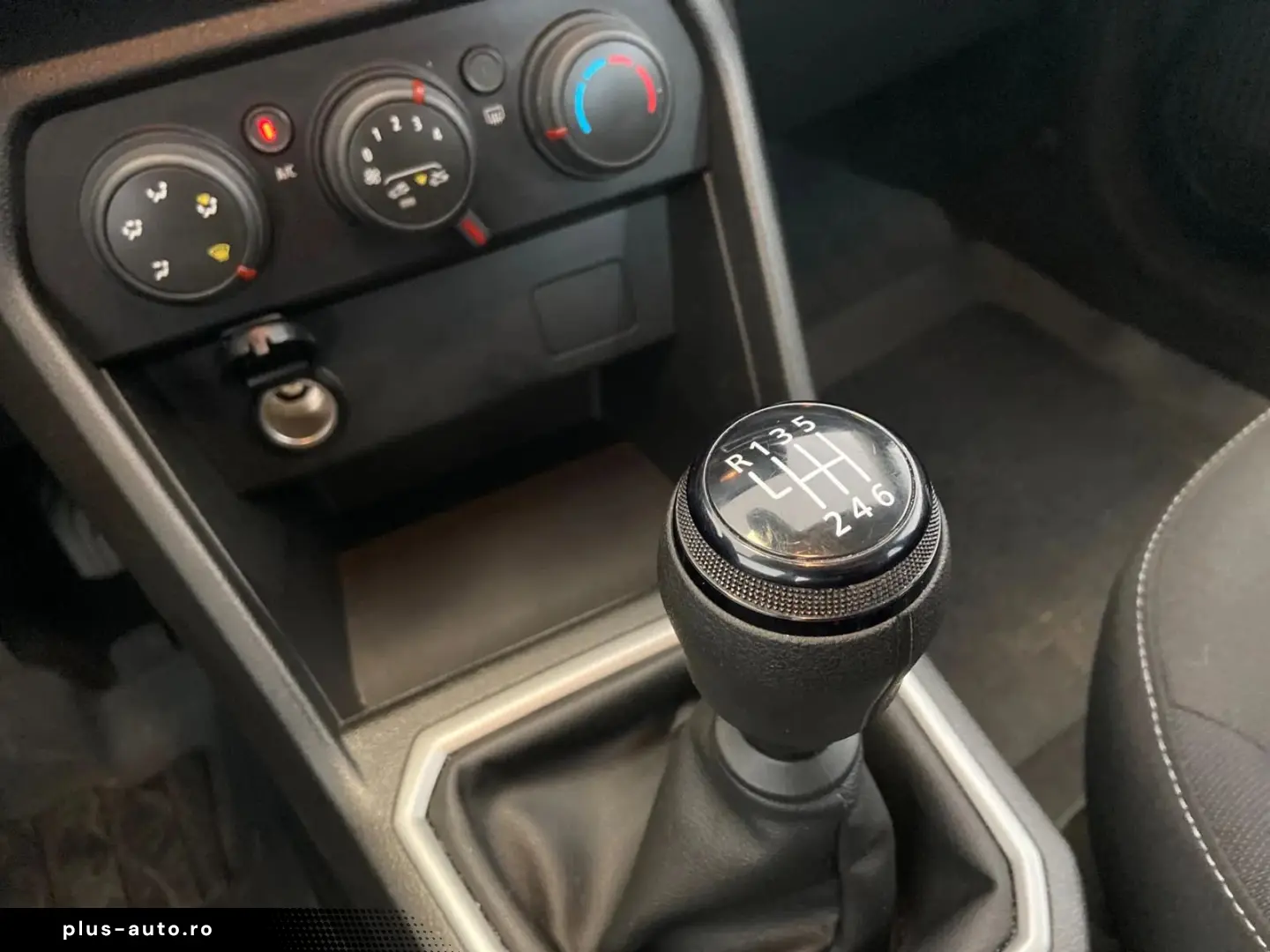 Dacia Logan 1.0 TCe 90 MT6 - TVA ded. 36000 km