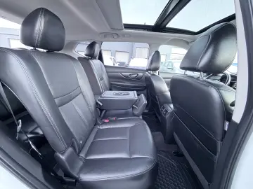 Nissan X-trail 4×4 7Locuri