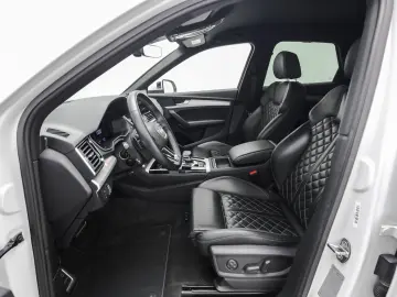 AUDI Q5 45 TFSI quattro Advanced S line Interieur Nav
