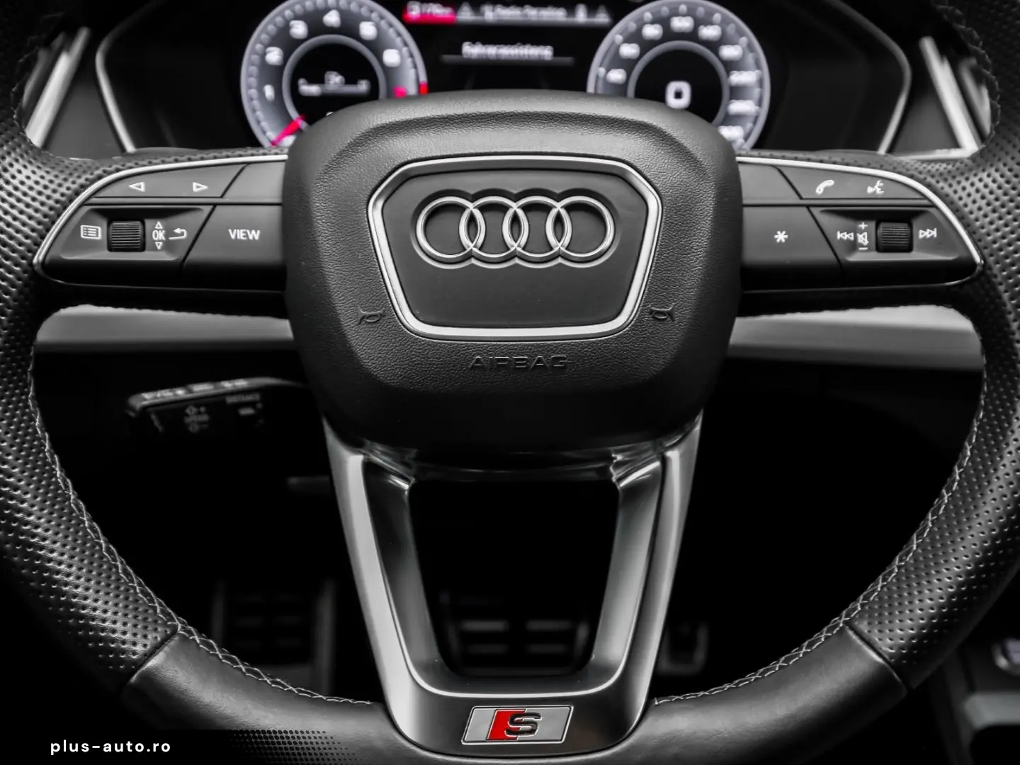 AUDI Q5 45 TFSI quattro Advanced S line Interieur Nav