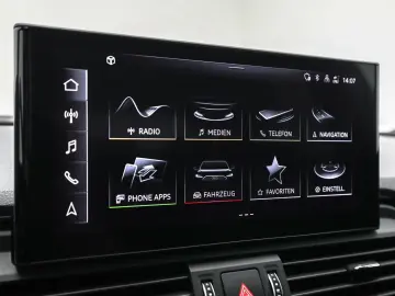 AUDI Q5 45 TFSI quattro Advanced S line Interieur Nav