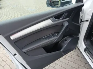 AUDI Q5 45 TFSI advanced quattro S-tronic LED Nai AVC