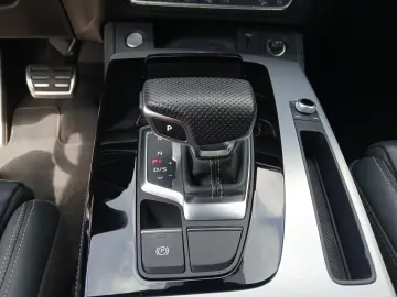 AUDI Q5 45 TFSI advanced quattro S-tronic LED Nai AVC