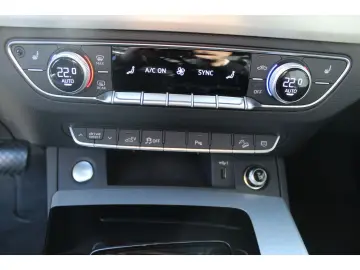 AUDI Q5 Sportback 50 TFSI e qu.Str. S-Line Pano ACC A