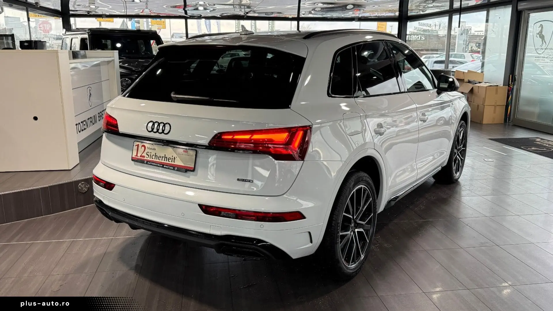 AUDI Q5 55 TFSI e Quattro S line Matrix ACC Kamer AHK