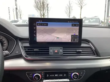 AUDI Q5 50 TFSI e q. S-Tronic S-Line  Tour Parken  He