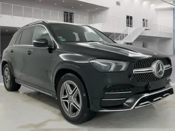 MERCEDES-BENZ GLE 350 de 2x AMG Pano 20 Kamera Alcantara LED
