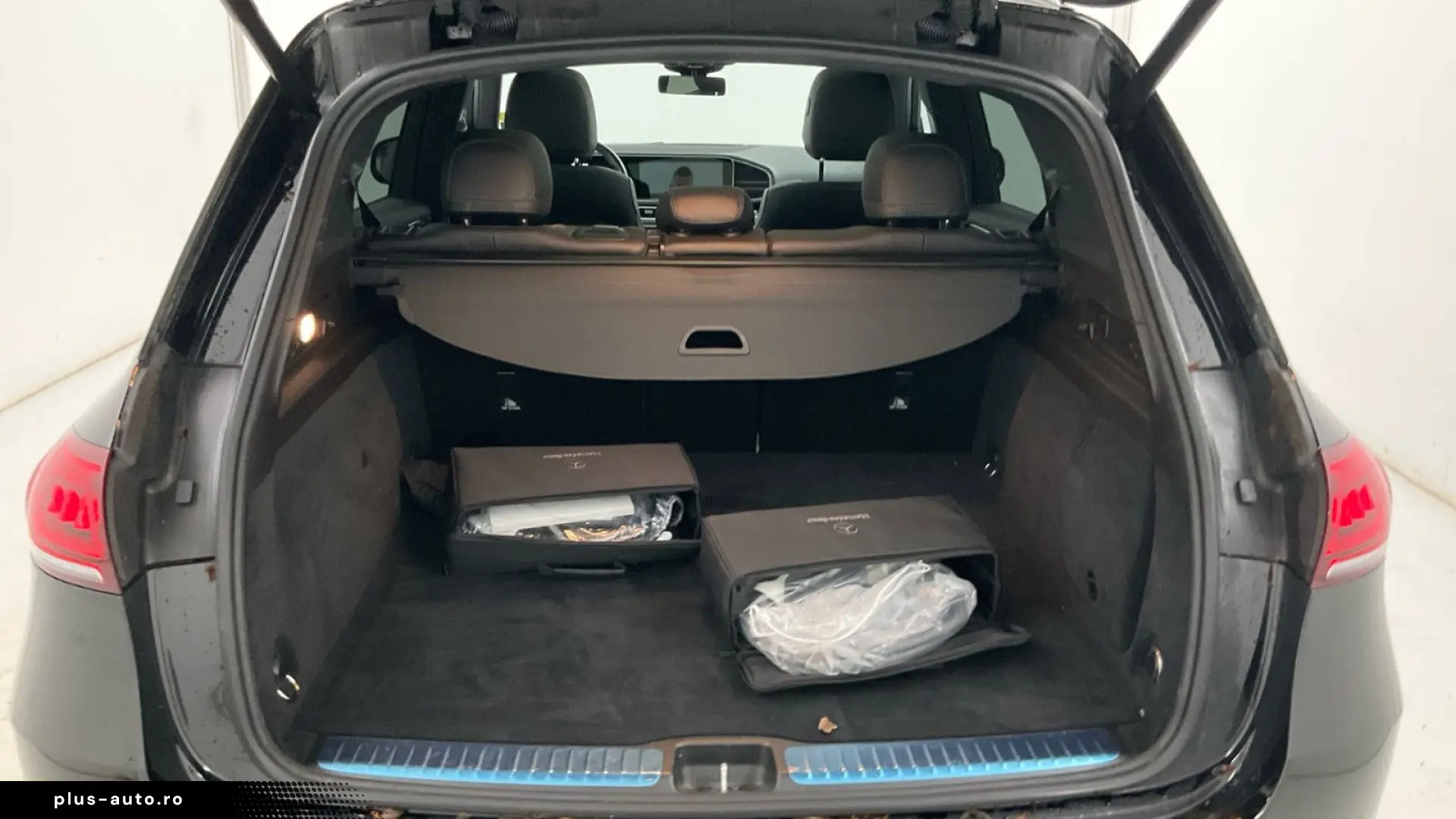 MERCEDES-BENZ GLE 350 de 2x AMG Pano 20 Kamera Alcantara LED