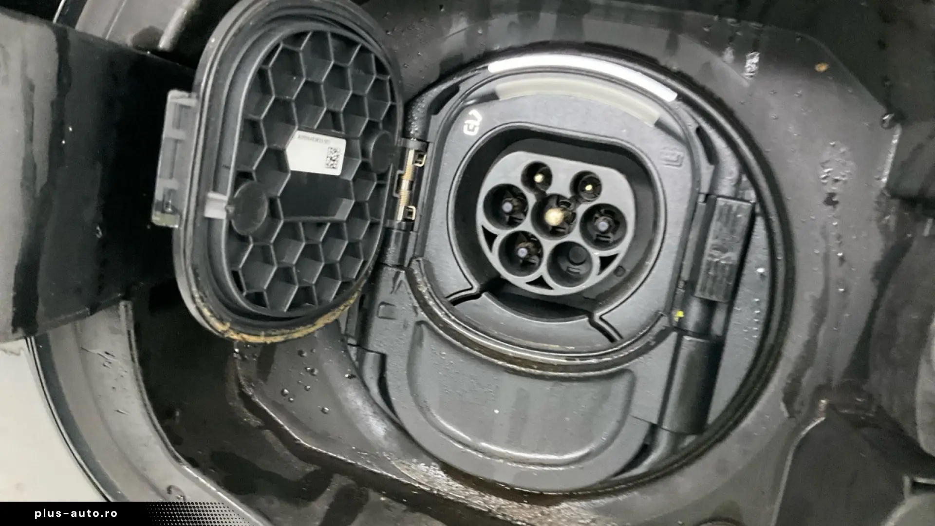 MERCEDES-BENZ GLE 350 de 2x AMG Pano 20 Kamera Alcantara LED