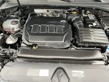 AUDI Q3 35 TDI S tronic S line Faruti LED