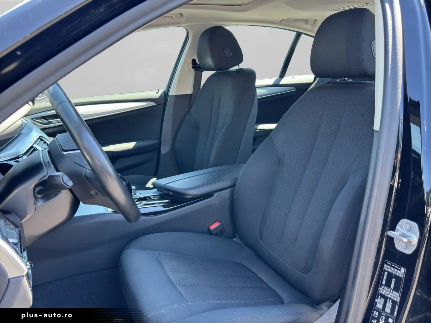 BMW 530d xDrive Limo Schiebedach AHK Stop Go RFK Sit