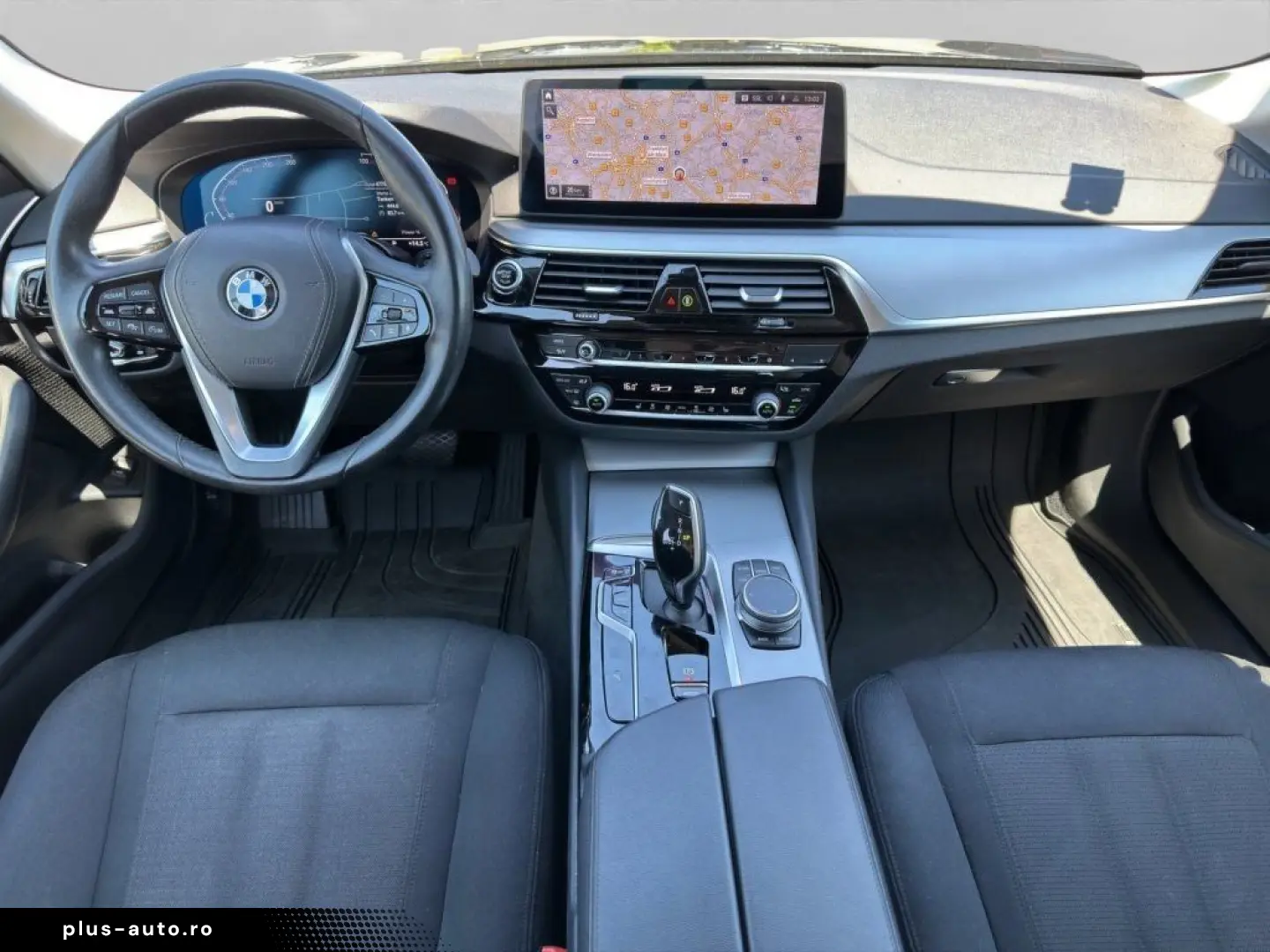 BMW 530d xDrive Limo Schiebedach AHK Stop Go RFK Sit