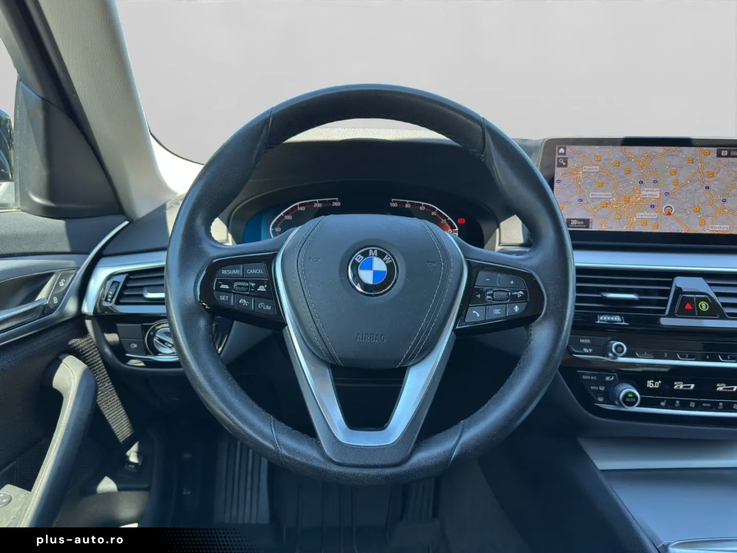 BMW 530d xDrive Limo Schiebedach AHK Stop Go RFK Sit