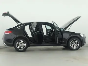 MERCEDES-BENZ GLC 300 d 4M Coupé AMG LED AHK HUD Sta&hellip;