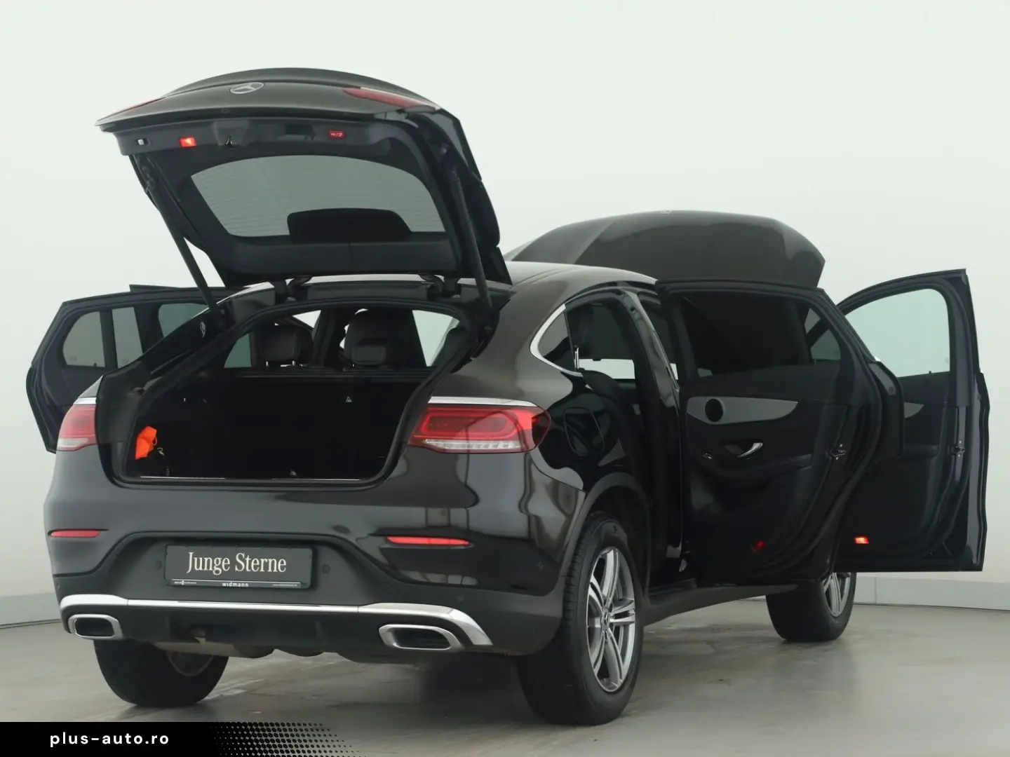 MERCEDES-BENZ GLC 300 d 4M Coupé AMG LED AHK HUD Sta&hellip;