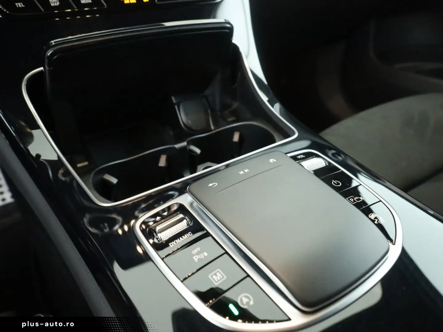 MERCEDES-BENZ GLC 300 d 4M Coupé AMG LED AHK HUD Sta&hellip;