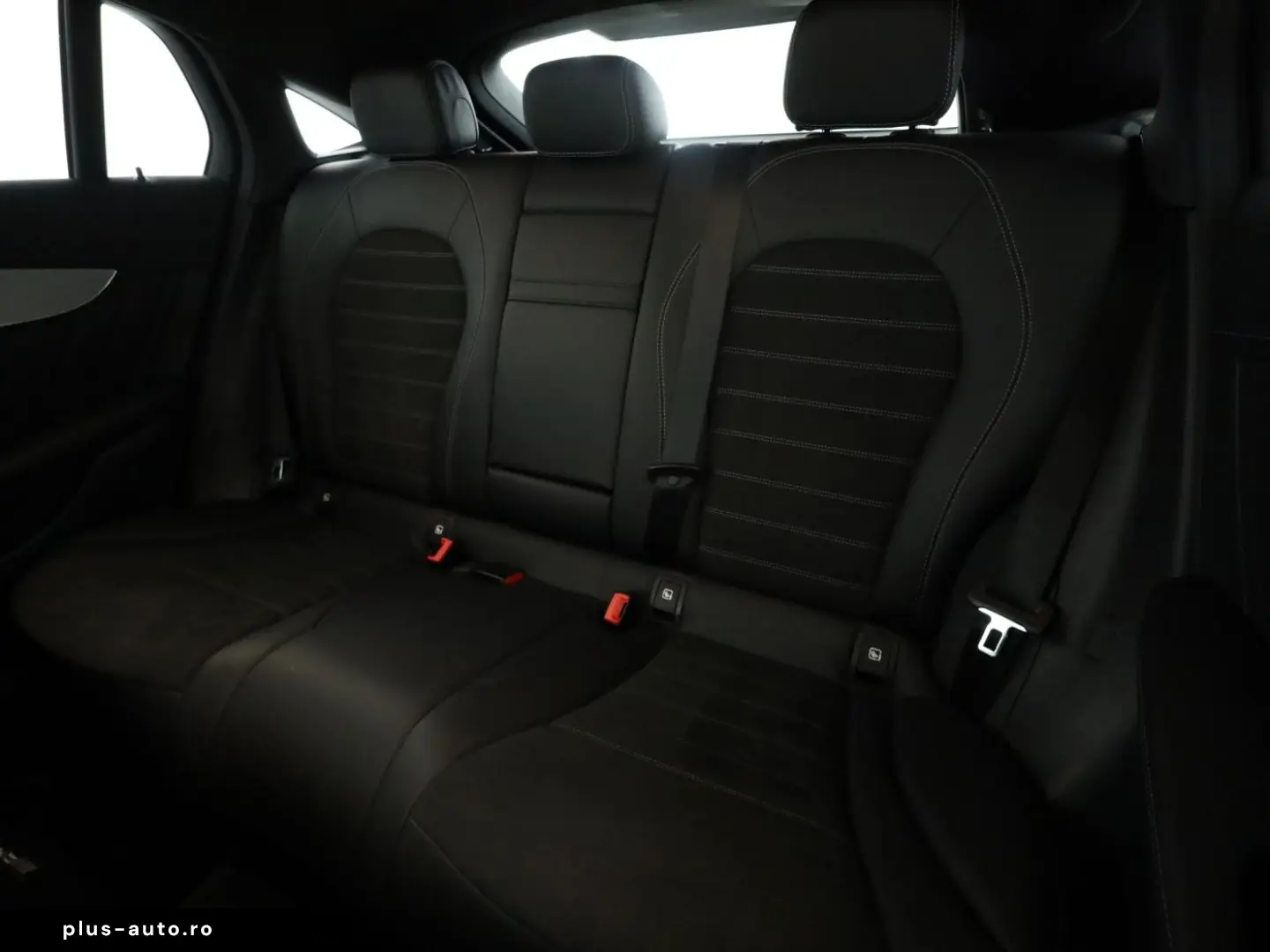 MERCEDES-BENZ GLC 300 d 4M Coupé AMG LED AHK HUD Sta&hellip;